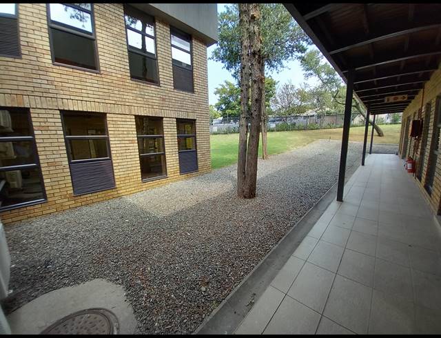 229M² OFFICE TO LET IN HURLINGHAM